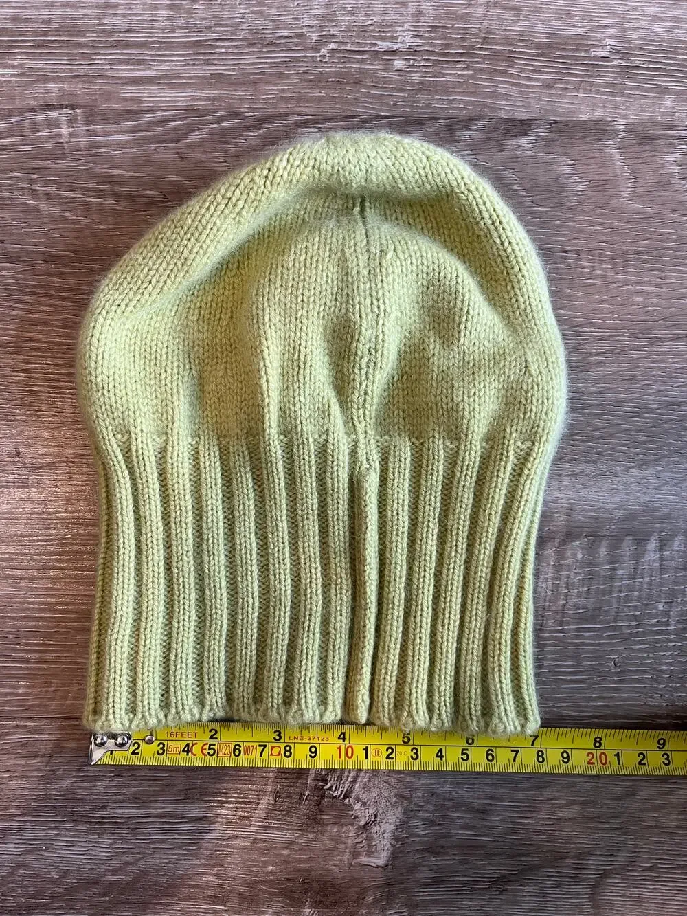 Banana Republic 100% Cashmere Beanie Chartreuse Lime Green Ribbed Cuff